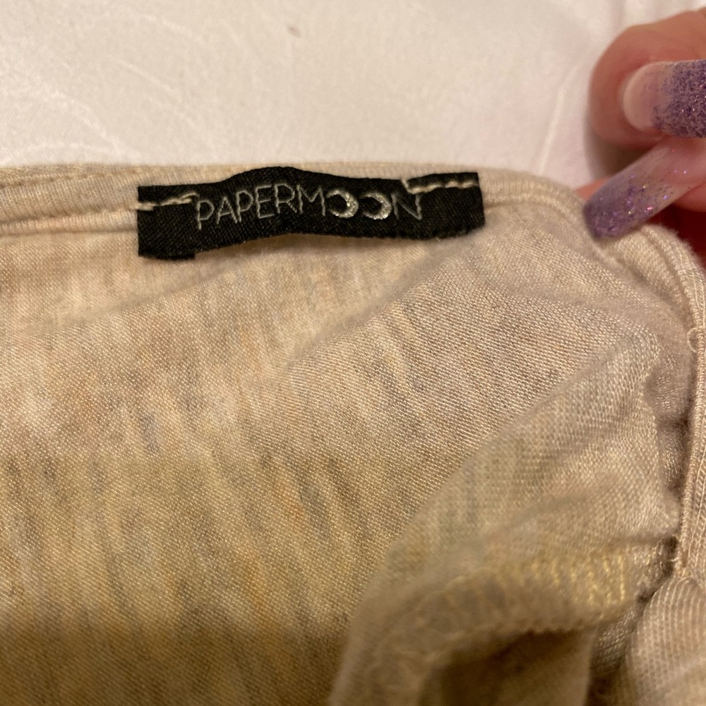 Beige top - Picture 3 of 4